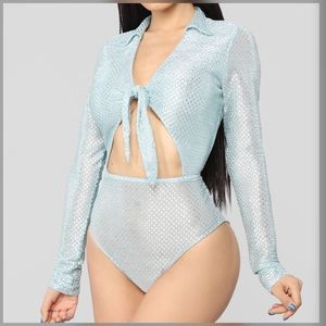 NWT fashion nova baby blue bodysuit